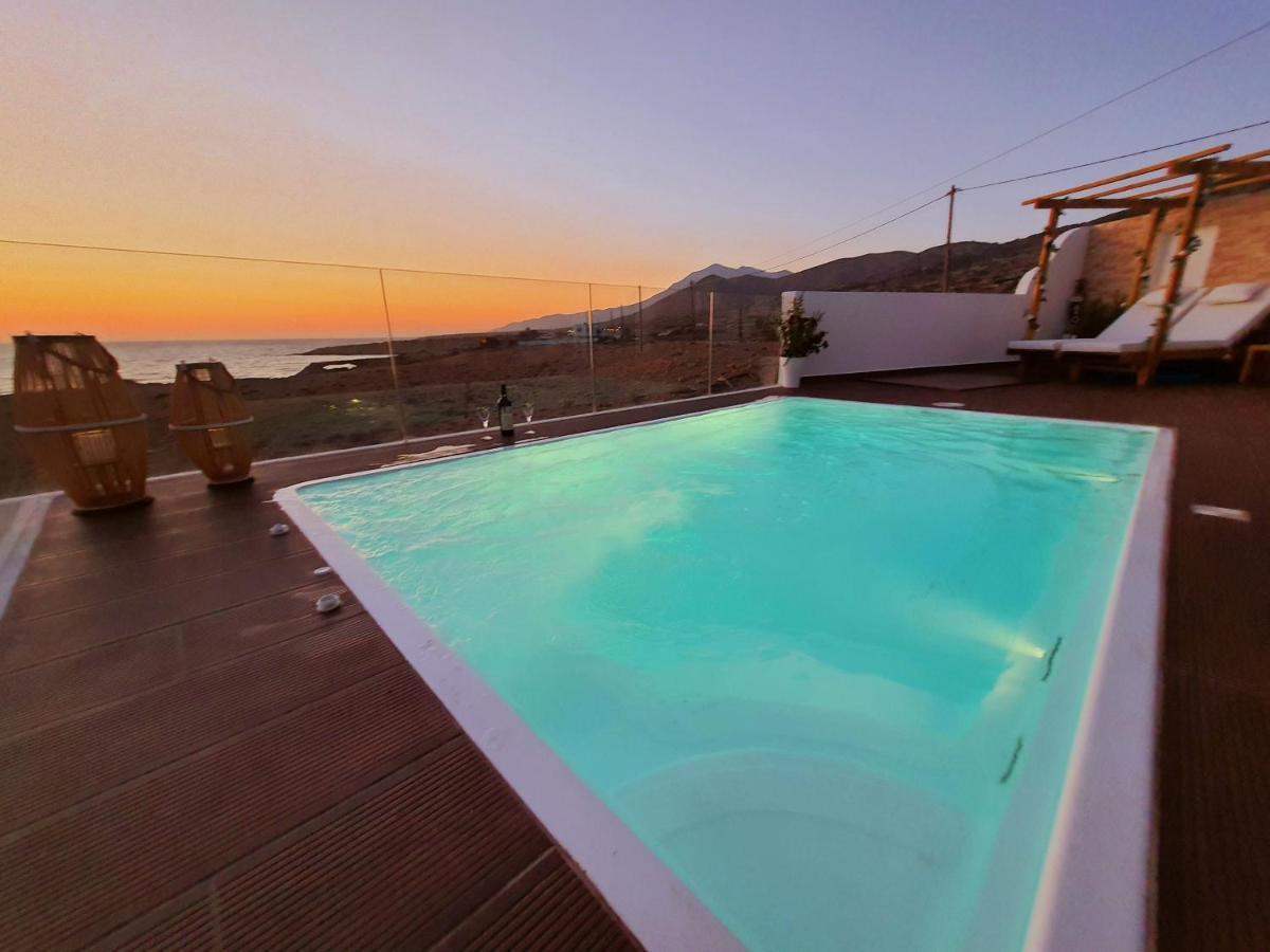 Tramonto Luxury Villa No1- Breathtaking Sunset View Foiníkion Exterior photo