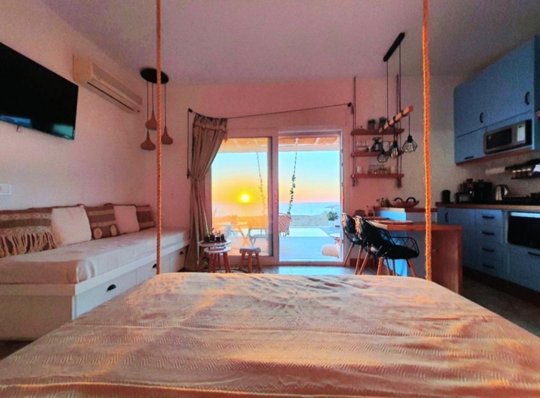 Tramonto Luxury Villa No1- Breathtaking Sunset View Foiníkion Exterior photo