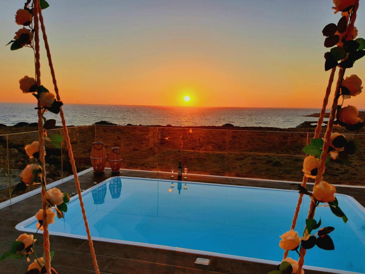 Tramonto Luxury Villa No1- Breathtaking Sunset View Foiníkion Exterior photo